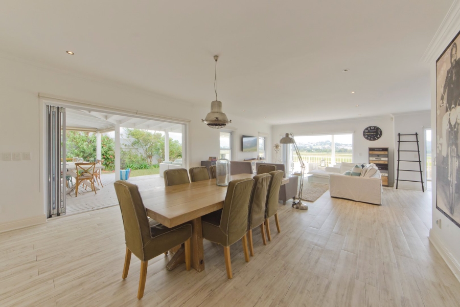 5 Bedroom Property for Sale in Thesen Islands Western Cape